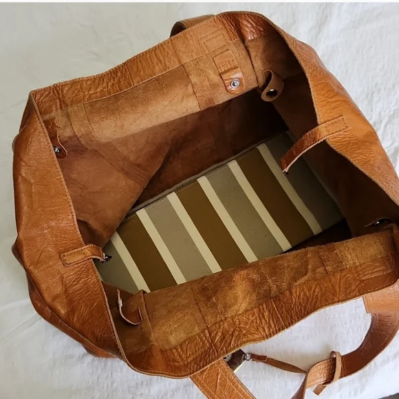 Leather Tote Bag - Picture 2 of 10